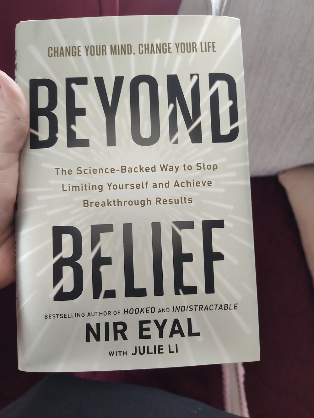Beyond Belief - Nir Eyal & Julie Li (Hardcover)